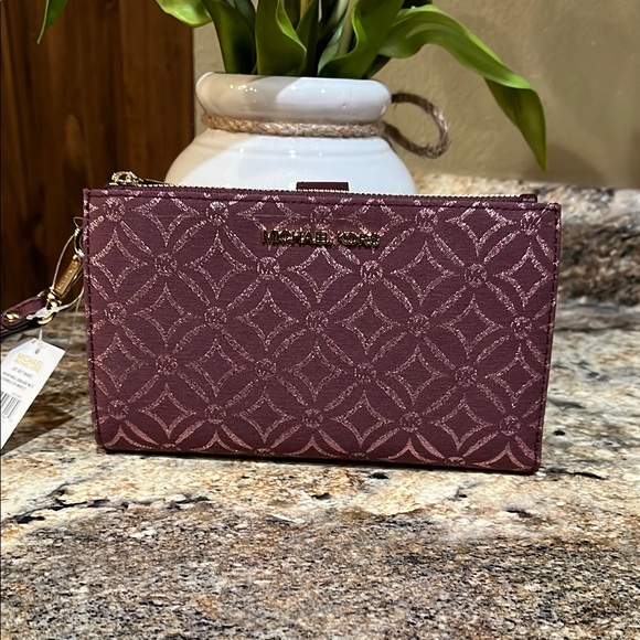 Michael Kors Handbags - MICHAEL KORS NWT MIRELLA DOUBLE ZIP WALLET (OXBLOOD)